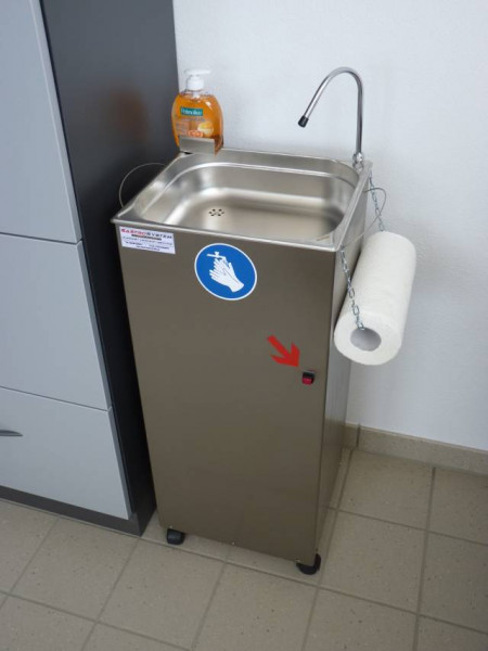 Mobiles Handwaschbecken Typ1 mit 2 10 Liter Kanistern