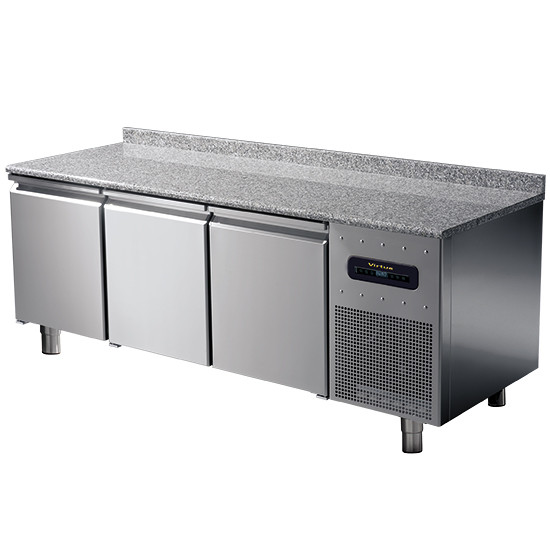 Bäckereikühltisch 3-türig 600x400 mm mit Granitarbeitsplatte und Aufkantung